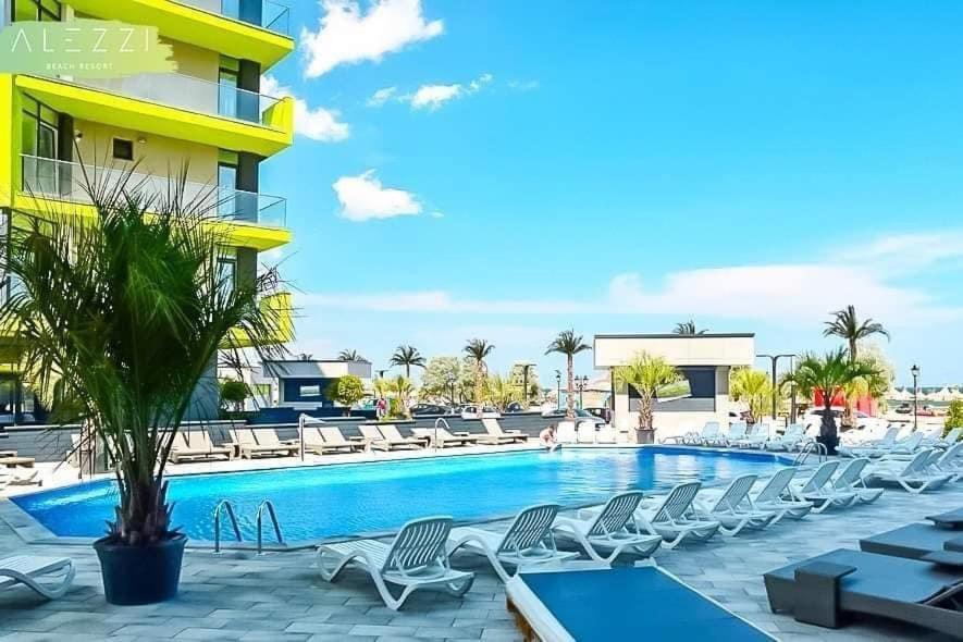 Michael By The Sea - Alezzi Beach Resort Năvodari Exterior foto